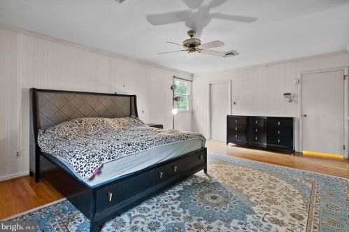 3883 Dempsey Ln, Huntingdon Valley PA  19006-1901 exterior