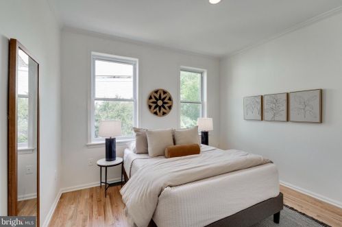 145 U St, Washington DC 20001-2338 exterior