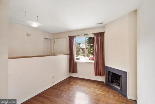 7825 Muirfield Ct, Rockville MD 20854-4078 exterior