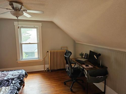 882 Clear Ave, Saint Paul MN  55106-1821 exterior