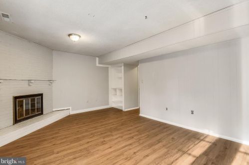 2685 Centennial Ct, Alexandria VA 22311-1304 exterior