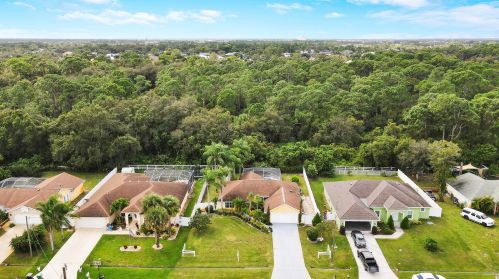 1826 Leafy Rd, Fort Pierce FL  34953-1392 exterior