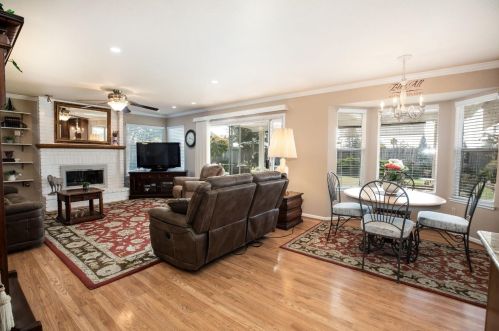 105 Goodell Rd, Folsom CA 95630-5221 exterior