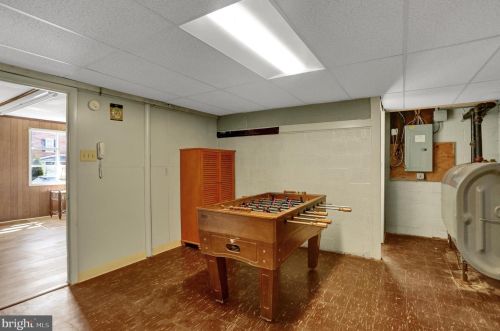 421 Fairview St, Pottstown PA 19464-6136 exterior