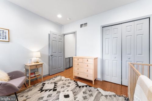 2238 Gerritt St, Philadelphia PA 19147-5821 exterior