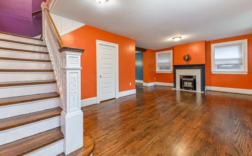 409 Hutchinson Ave, Pittsburgh PA 15218-1327 exterior