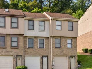 2307 Old Greentree Rd, Collier Township, PA 15106-3805