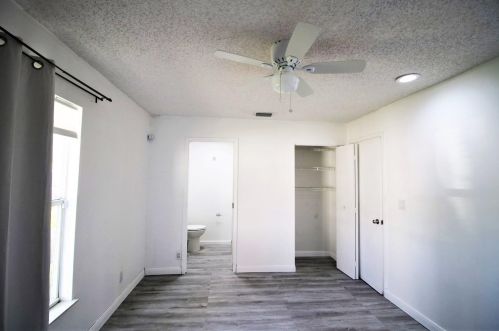 56 Misty Mdw Dr, Boynton Beach FL 33436-8922 exterior