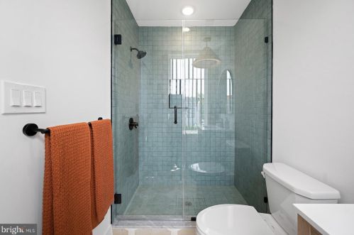 1613 2nd St, Philadelphia PA 19122 exterior