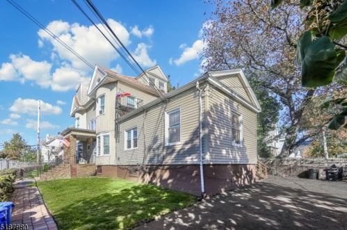 159 7th St, Newark NJ  07107-2411 exterior