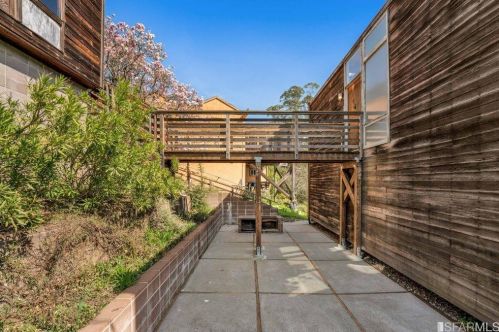 1510 Grizzly Peak Blvd, Berkeley CA 94708-1741 exterior