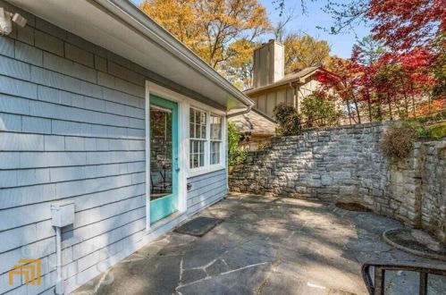 165 Avery Dr, Atlanta GA  30309-2700 exterior