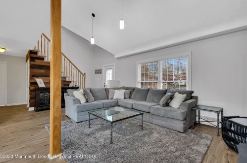 2237 Emerald Park Dr, Lacey NJ  08731-3716 exterior