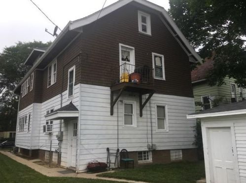 2622 47th St, Milwaukee WI 53210-2412 exterior