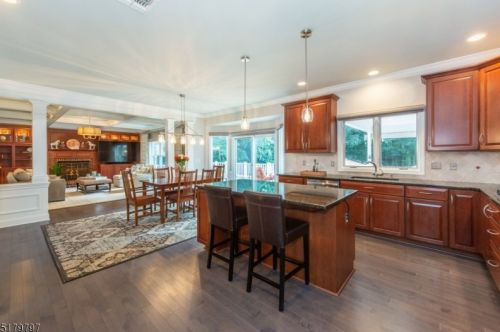 6 Cornell Dr, Dover NJ 07869-3537 exterior