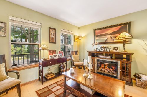 1807 22nd St, Milwaukee, WI 53204-3008