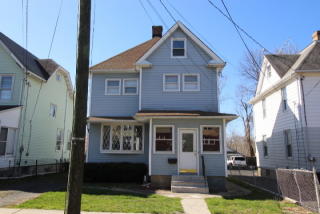 122 Fairview Ave, Millstone NJ  08876-3104 exterior