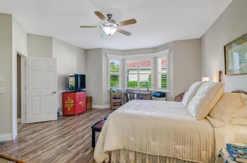 5587 Lago Villaggio Way, Naples FL 34104-5739 exterior