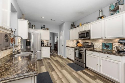 8615 Cross Country Dr, Humble TX 77346-6113 exterior