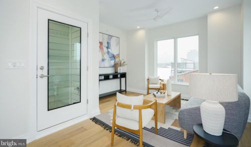 516 21 St, Philadelphia PA 19130-1401 exterior