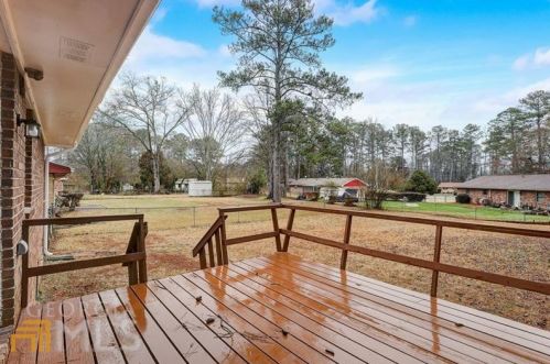 6460 Connell Rd, Atlanta GA  30349-4538 exterior