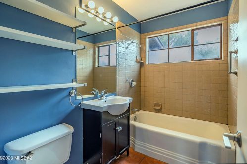 5441 7 St, Tucson AZ 85719-5410 exterior