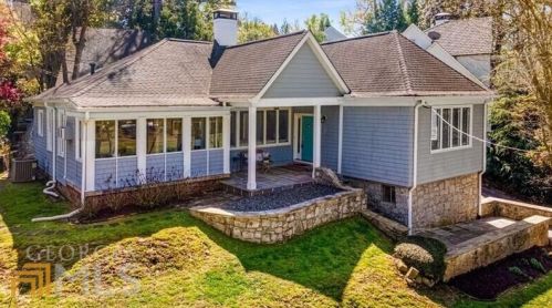 165 Avery Dr, Atlanta GA  30309-2700 exterior