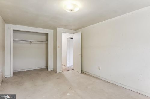 211 Ednor Rd, Silver Spring MD 20905-5134 exterior