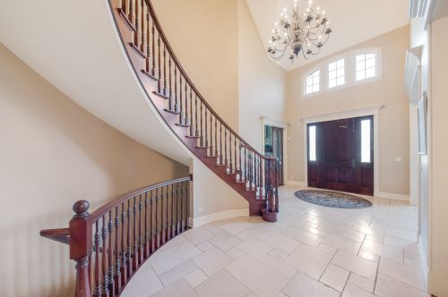 390 Lombard Rd, Itasca, IL 60143-2566