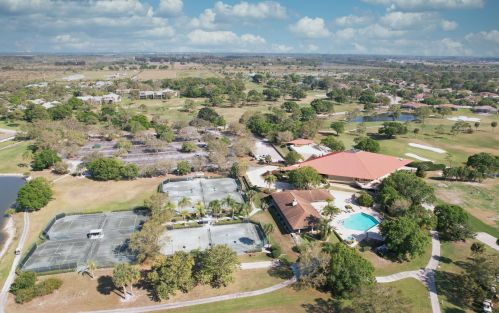 2660 Conifer Dr, Fort Pierce FL  34951-2940 exterior