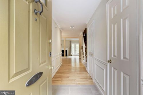 4606 4th Rd, Arlington VA  22203-2349 exterior