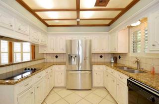 1003 Cranberry Hill Dr, Houston TX  77079-5072 exterior