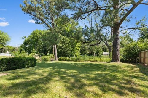 3919 Southern Aire Dr, Saint Louis MO 63125-4440 exterior