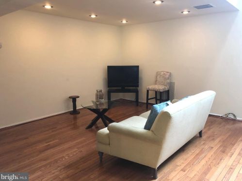 2717 31st Pl, Washington DC  20018-1601 exterior