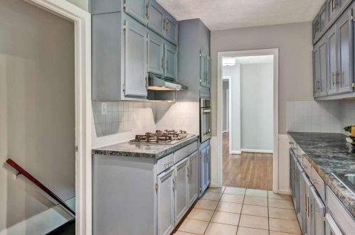 661 Old Norcross Tucker Rd, Tucker GA 30084-1622 exterior