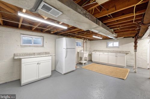 902 Commonwealth Ave, Alexandria VA exterior