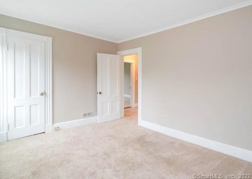 198 Elm St, Wallingford CT 06492-3229 exterior