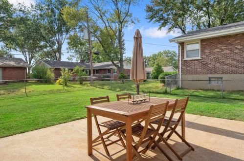 3914 Coachella Dr, Saint Louis MO 63125-3406 exterior