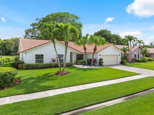 10086 Crosswind Rd, Boca Raton, FL 33498-4737