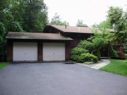 341 Brookline St, Newton, MA 02459-3151