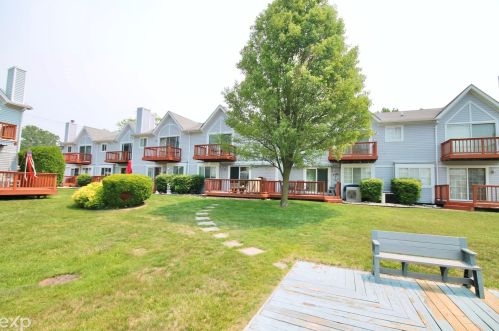 149 Milton, Algonac MI 48001-1800 exterior