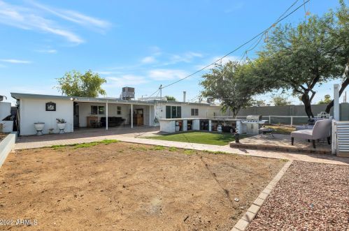 2118 Campbell Ave, Phoenix AZ 85015-3827 exterior