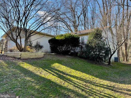 1508 Forest Ln, Mc Lean, VA 22101-3357