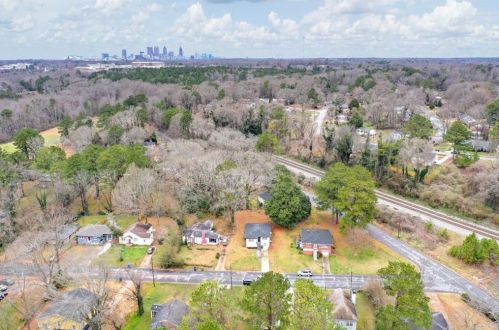 866 Lee Andrews Ave, Atlanta GA 30315-6812 exterior