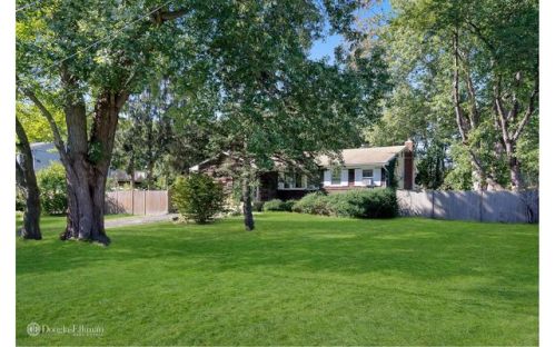 1644 Louis Kossuth Ave, Bohemia, NY 11716-1514