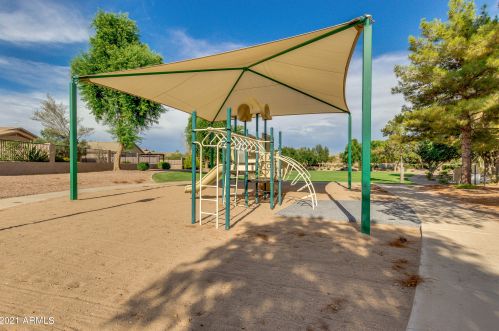 2767 Cherry Hills Dr, Chandler AZ  85249-4909 exterior