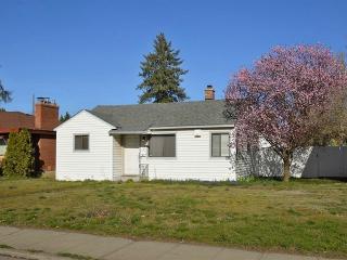 4724 Maple St, Spokane, WA 99205-5518
