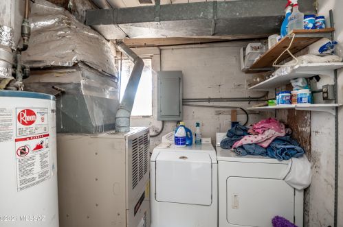 5749 Lee St, Tucson AZ 85719-3900 exterior