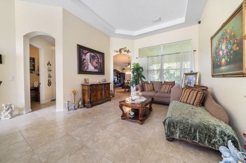 413 Blue Spring Ct, Fort Pierce, FL 34986-1777