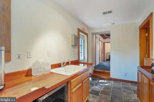 732 11 St, Washington DC 20010-2405 exterior